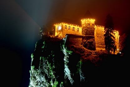 lake_bled_castle_taxi_transfer_airtrail_slovenia.jpg