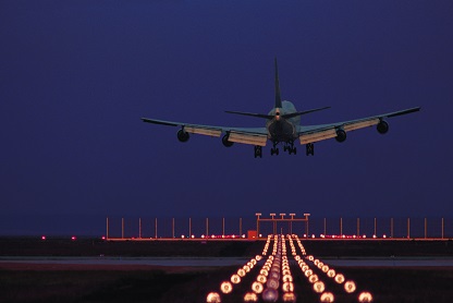 ljubljana_airport_slovenia_transfer_night_landing.jpg ljubljana_airport_slovenia_transfer_night_landing.jpg